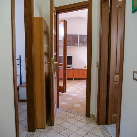 Villetta Su Puntu Con Giardino Budoniaffitti Tanaunella