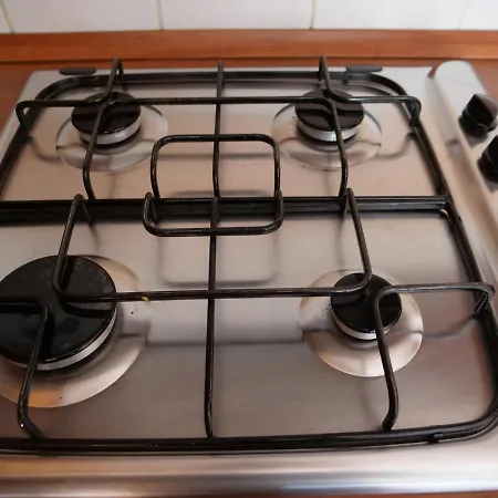 Villetta Su Puntu Con Giardino Budoniaffitti *